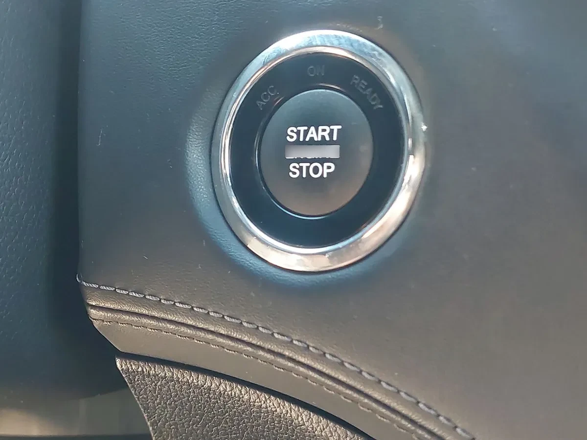 Ssangyong Rexton 2.2 Yrx201 Diesel 4x2 At 5p año 2018