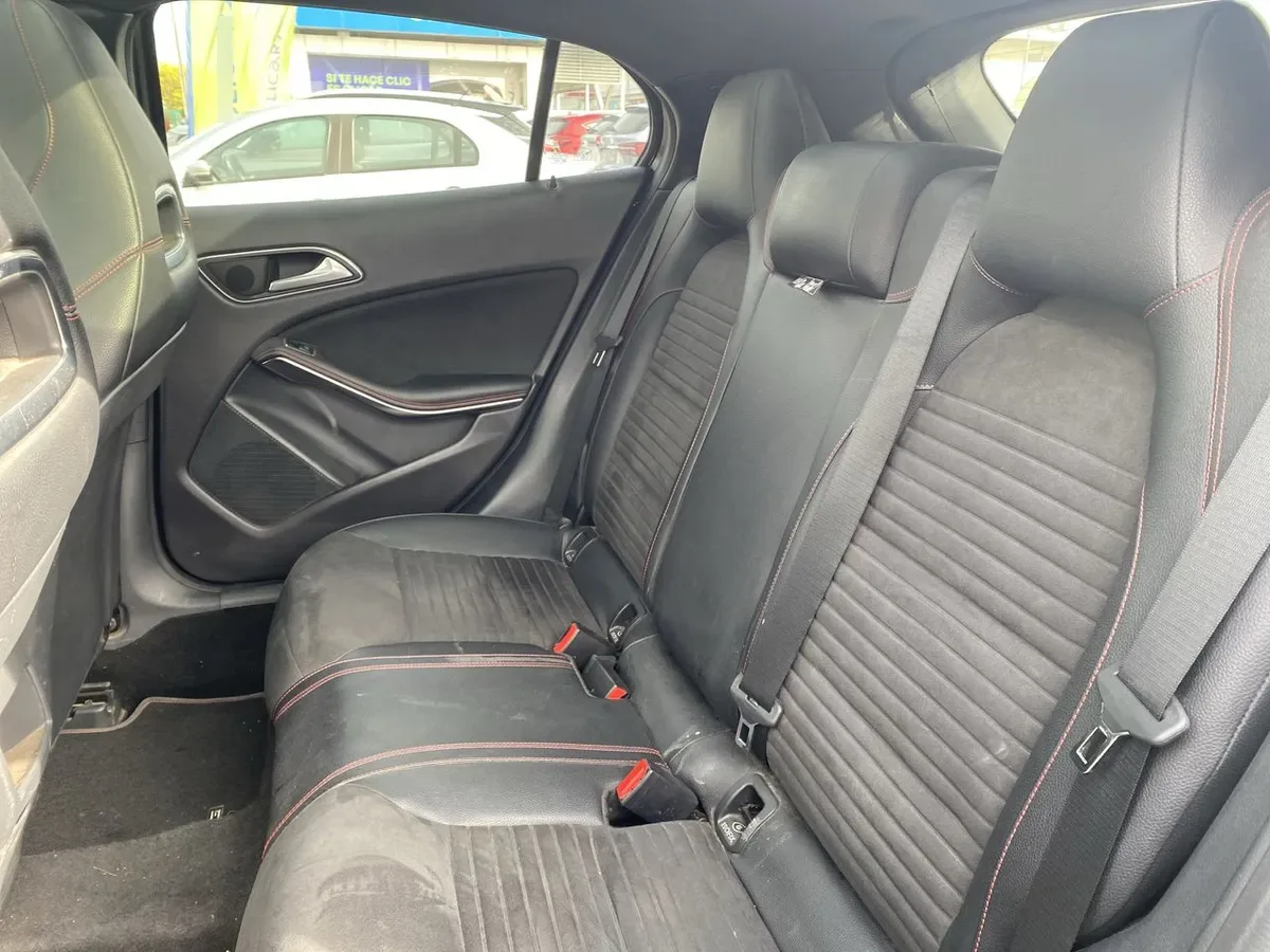 Mercedes-Benz Gla 250 2.0 4matic 4x4 At 5p año 2019