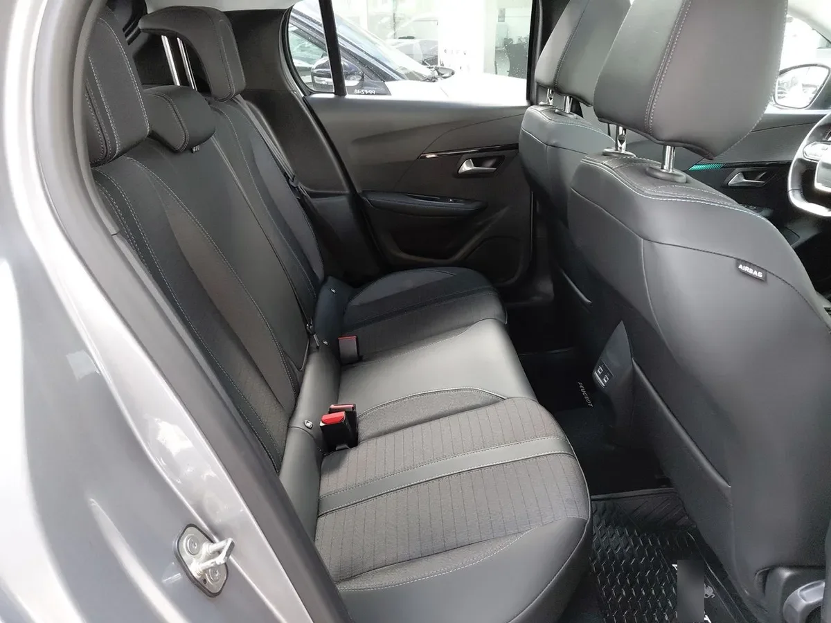 Peugeot 208 1.2 Gt Puretech 4x2 130 Eat8 5p año 2021