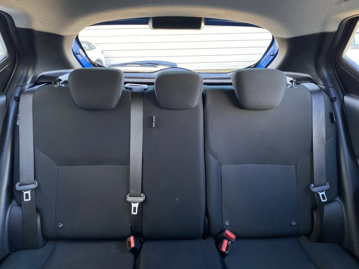 Nissan Kicks 1.6 Sense 4x2 Mt 5p año 2024