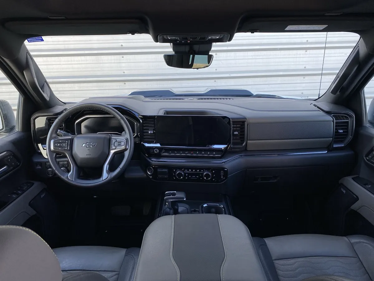 Chevrolet Silverado 6.2 Zr2 4x4 At 4p año 2023