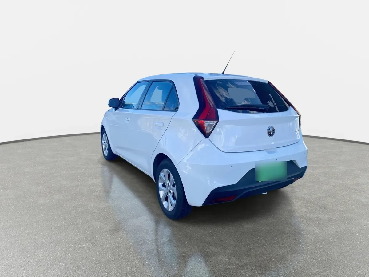 MG 3 1.5 Std 4x2 Hb At 5p año 2023