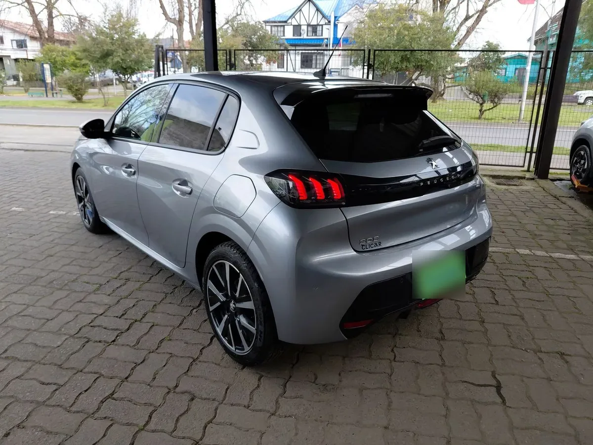 Peugeot 208 1.2 Gt Puretech 4x2 130 Eat8 5p año 2021