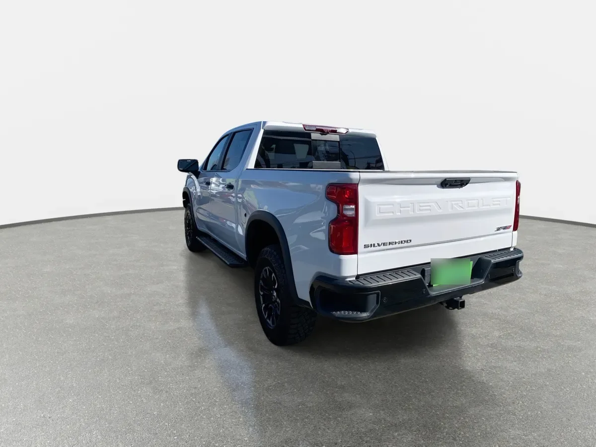 Chevrolet Silverado 6.2 Zr2 4x4 At 4p año 2023