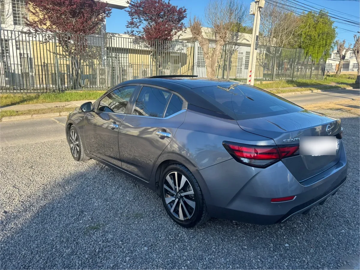 Nissan Sentra 2.0 Exclusive At año 2022