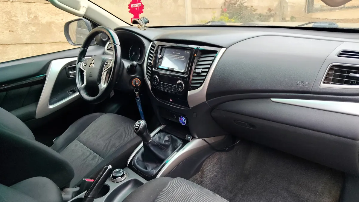 MITSUBISHI MONTERO SPORT 2.4 Limited At 4x4 Diesel año 2019