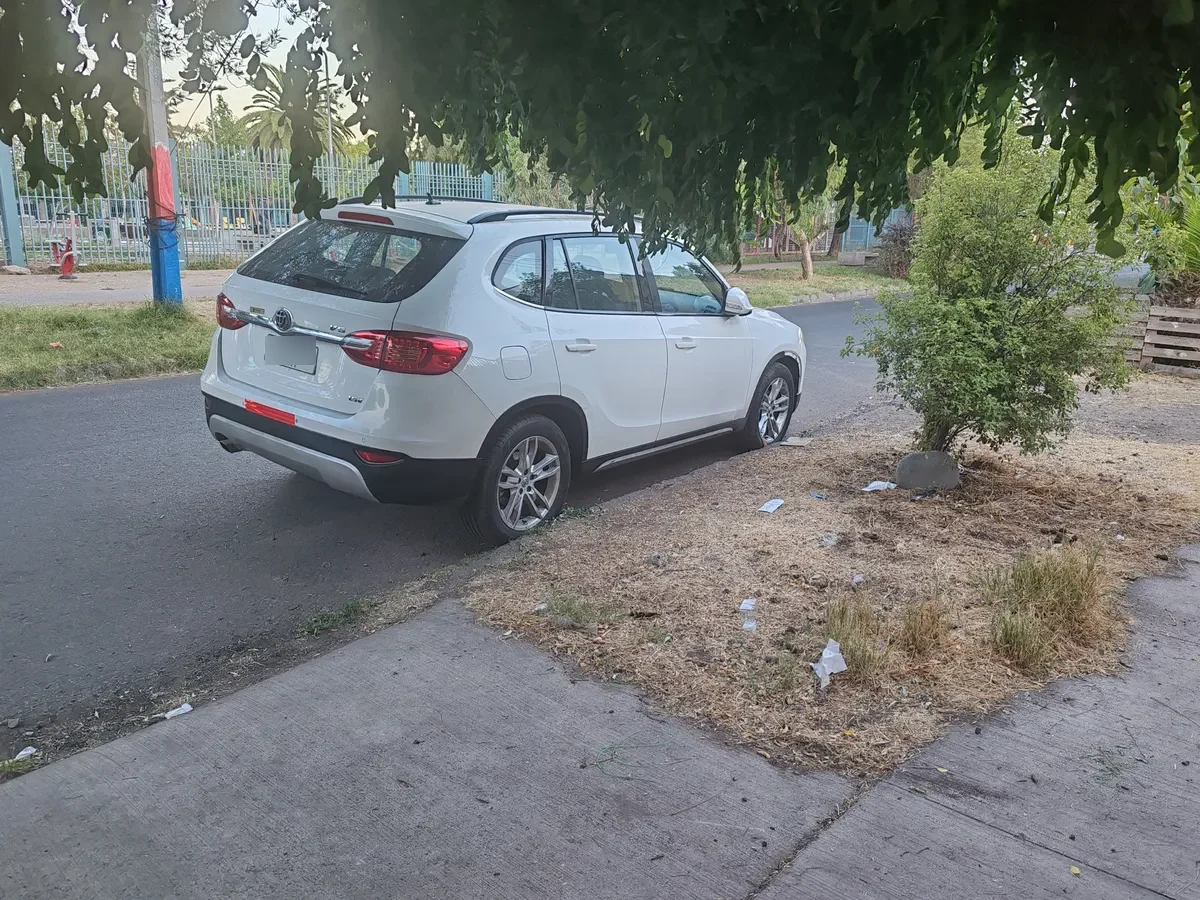 BRILLIANCE V5 1.5 Sport Turbo E5 Mt año 2014