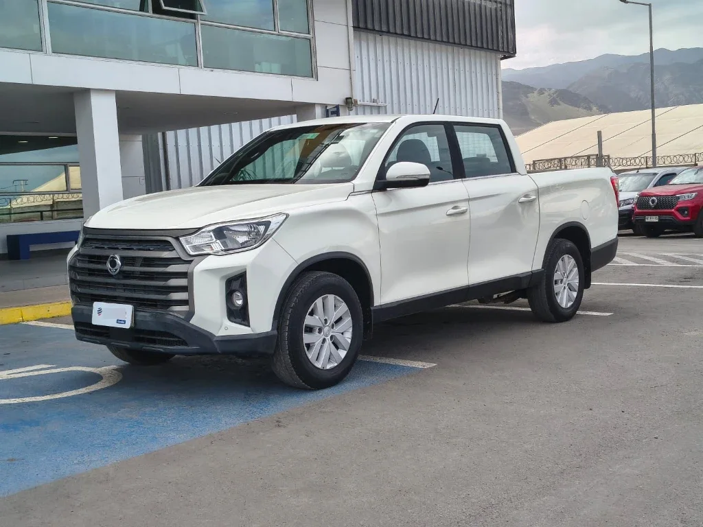 Ssangyong Grand Musso 2.2 4x2 Mt Full-Ql612 año 2023