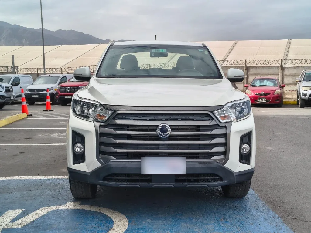 Ssangyong Grand Musso 2.2 4x2 Mt Full-Ql612 año 2023