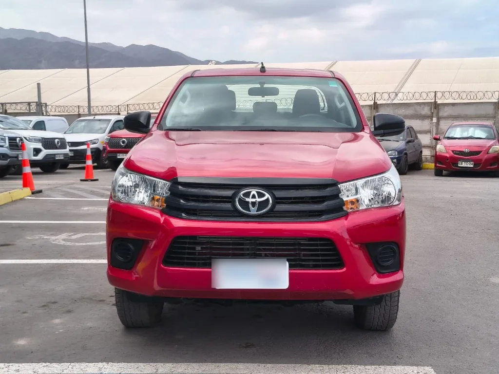 Toyota Hilux Dc 4x4 2.4 D Dx Mt año 2024