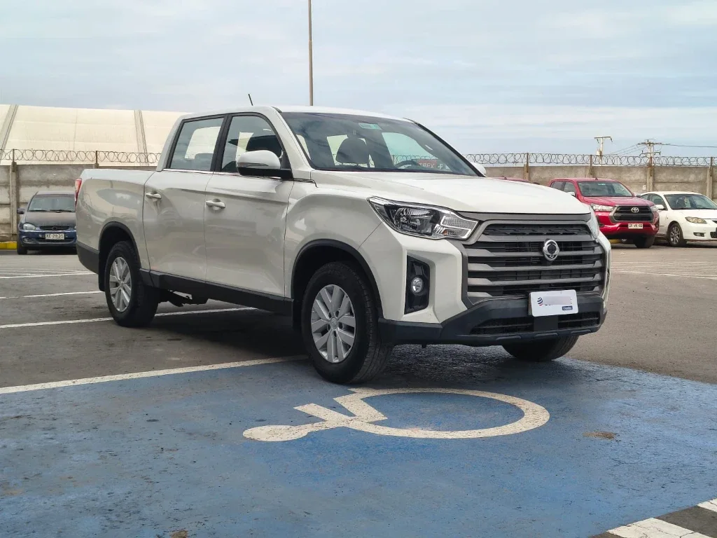 Ssangyong Grand Musso 2.2 4x2 Mt Full-Ql612 año 2023