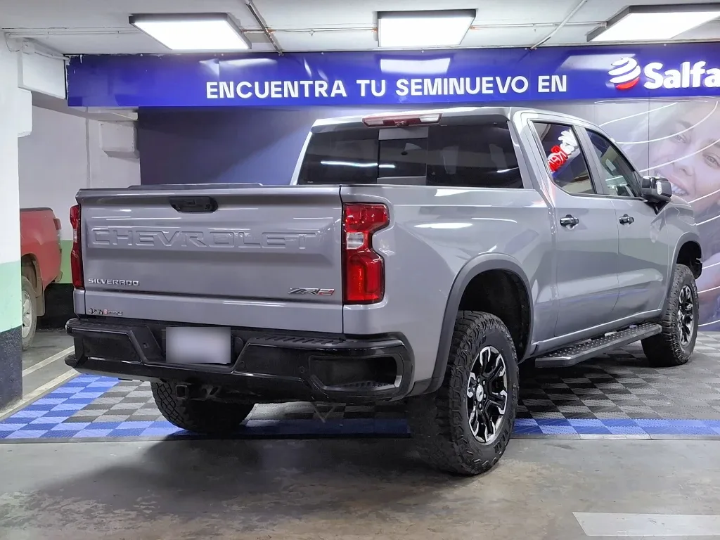 Chevrolet Silverado Silverado Cc Zr2 6.2l At 4wd N2 Onstar año 2023