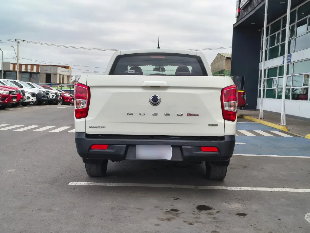 Ssangyong Grand Musso 2.2 4x2 Mt Full-Ql612 año 2023