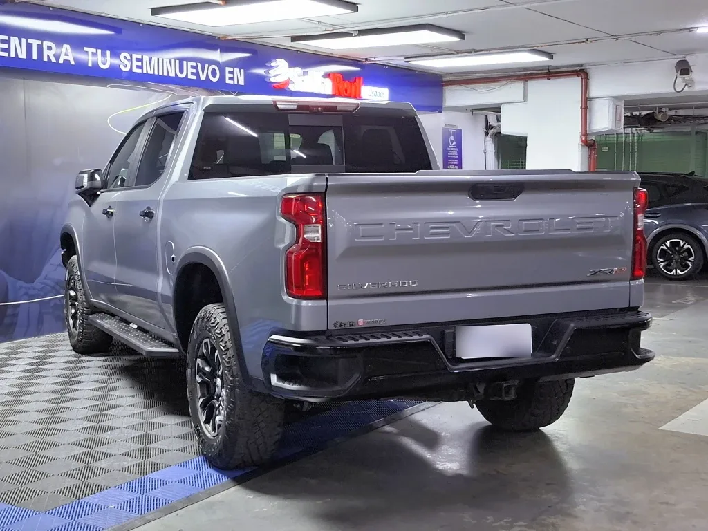 Chevrolet Silverado Silverado Cc Zr2 6.2l At 4wd N2 Onstar año 2023