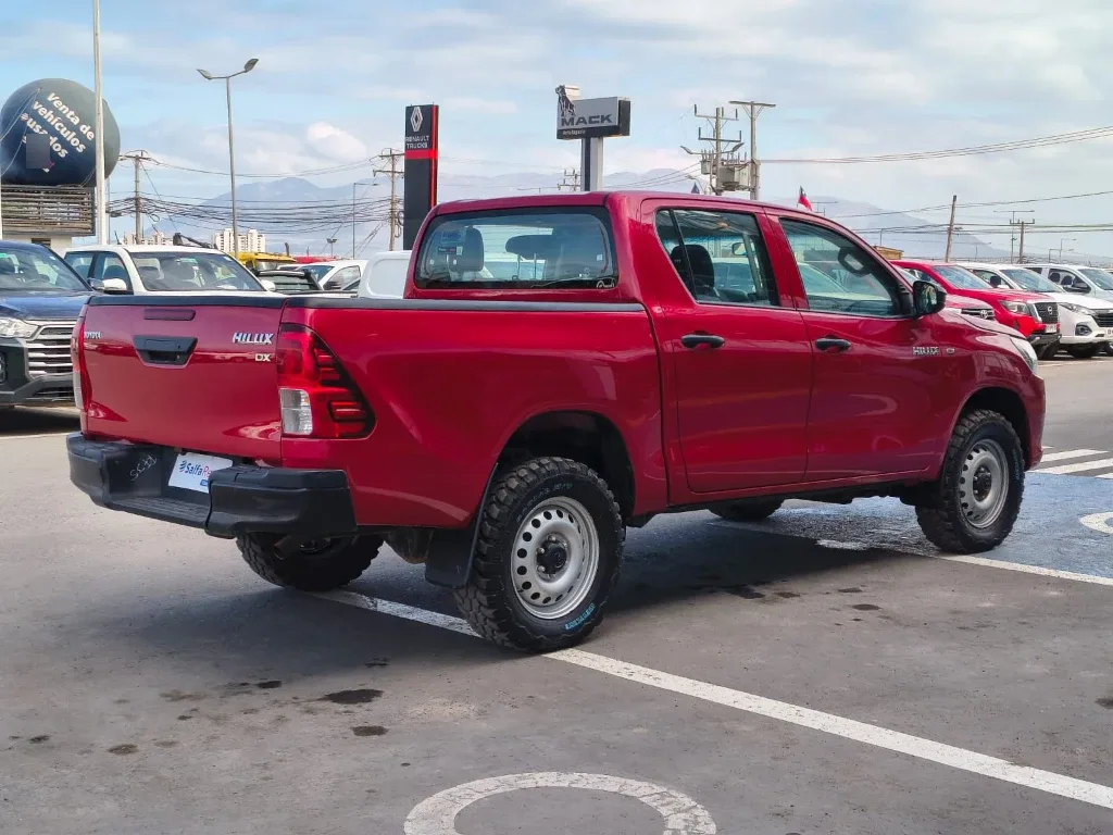Toyota Hilux Dc 4x4 2.4 D Dx Mt año 2024