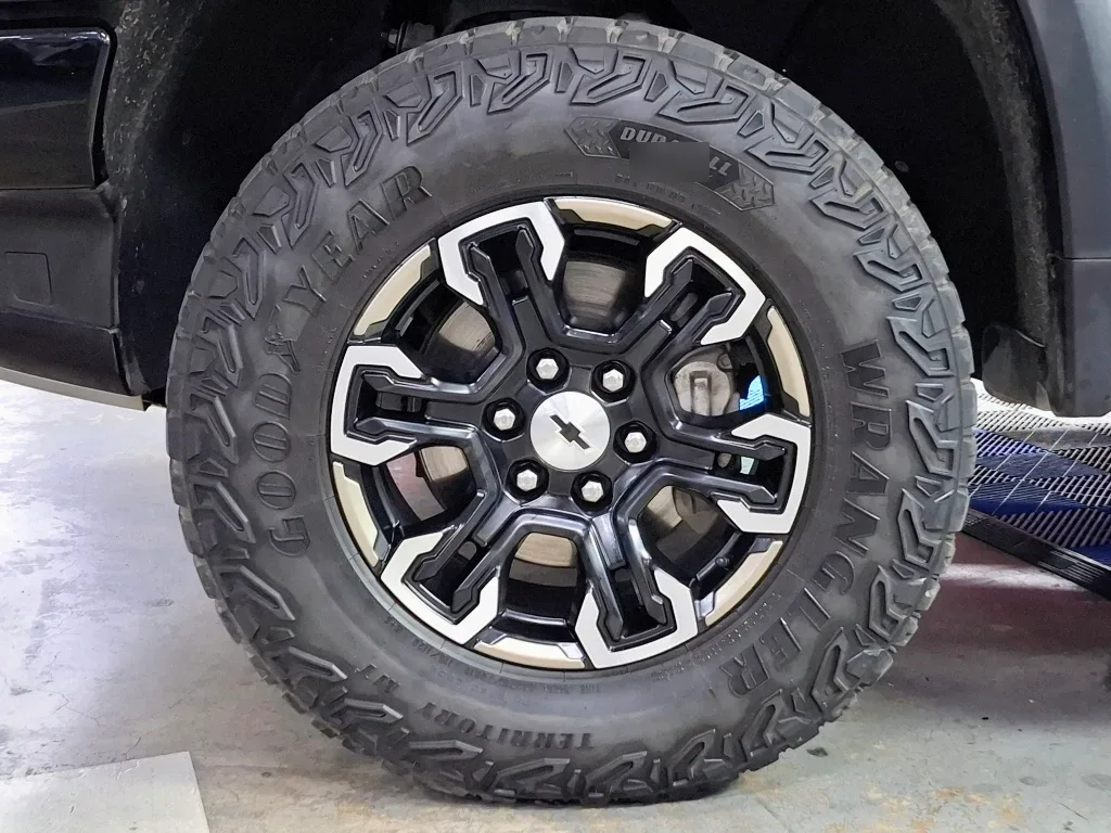 Chevrolet Silverado Silverado Cc Zr2 6.2l At 4wd N2 Onstar año 2023
