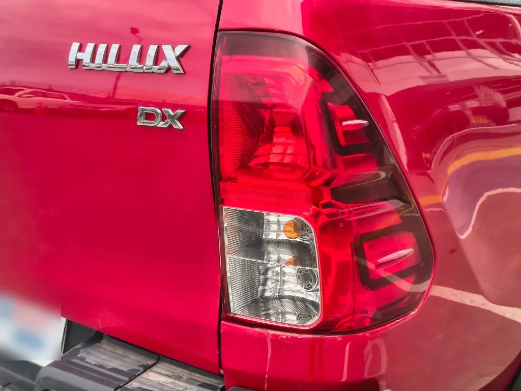 Toyota Hilux Dc 4x4 2.4 D Dx Mt año 2024