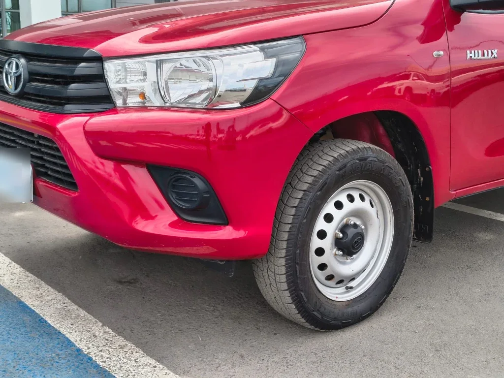 Toyota Hilux Dc 4x4 2.4 D Dx Mt año 2024