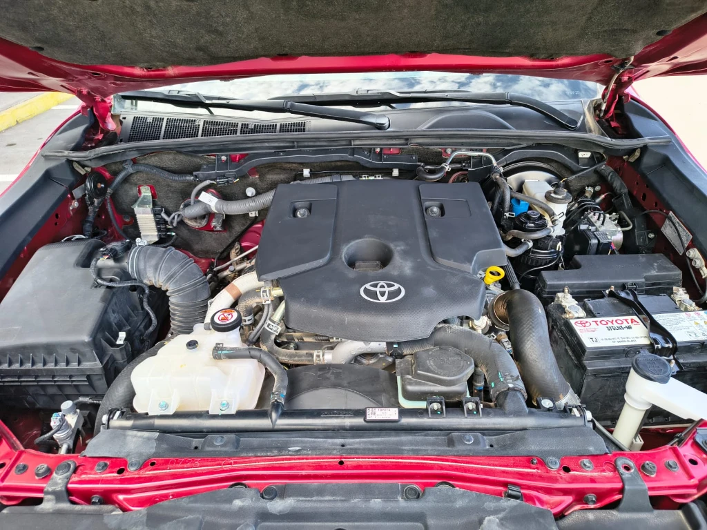 Toyota Hilux Dc 4x4 2.4 D Dx Mt año 2024