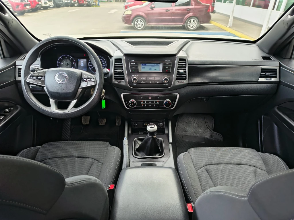 Ssangyong Grand Musso 2.2 4x2 Mt Full-Ql612 año 2023