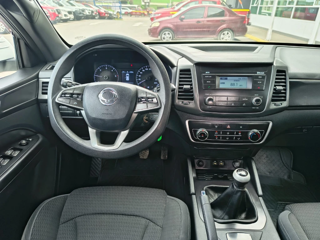 Ssangyong Grand Musso 2.2 4x2 Mt Full-Ql612 año 2023