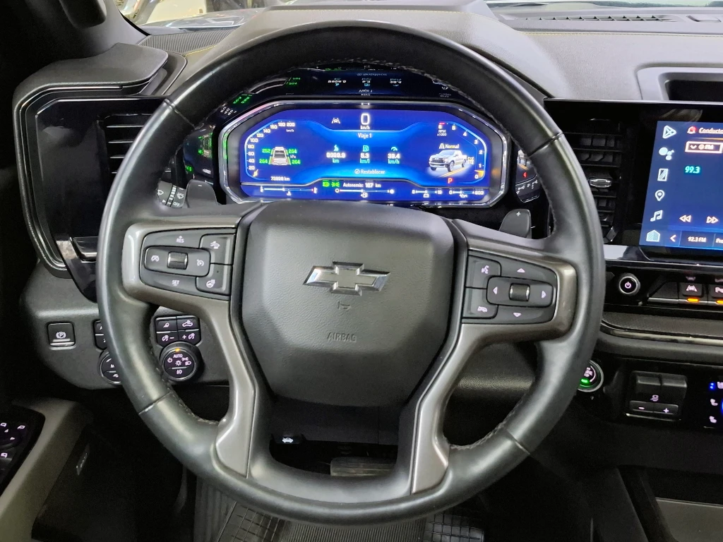 Chevrolet Silverado Silverado Cc Zr2 6.2l At 4wd N2 Onstar año 2023