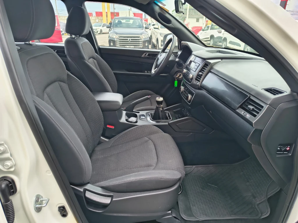 Ssangyong Grand Musso 2.2 4x2 Mt Full-Ql612 año 2023
