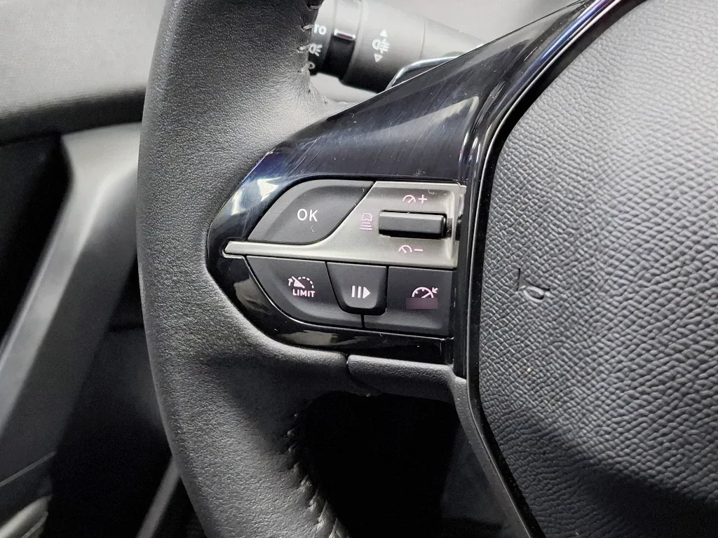 Peugeot 308 308 Allure Bluehdi 130 Eat8 año 2023