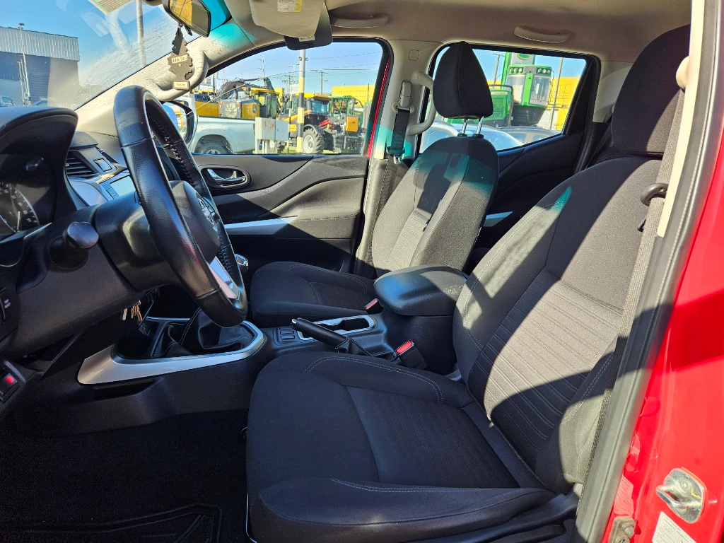 Nissan Navara Navara Dc 4x2 2.3tdi Xe año 2023