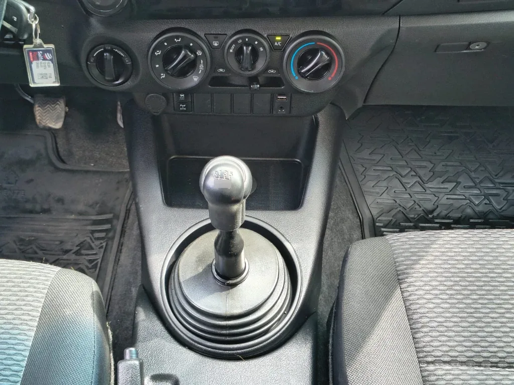 Toyota Hilux Hilux Dx Tss 4x4 Mt año 2024