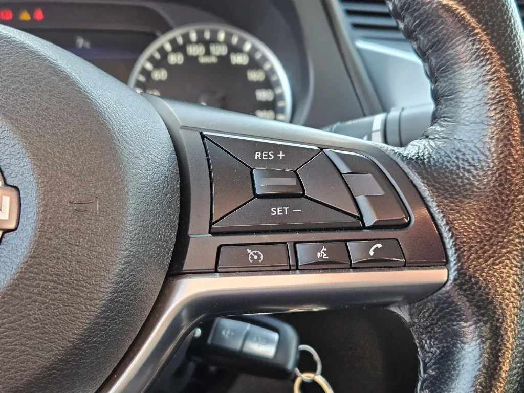 Nissan Navara Navara Dc 4x2 2.3tdi Xe año 2023