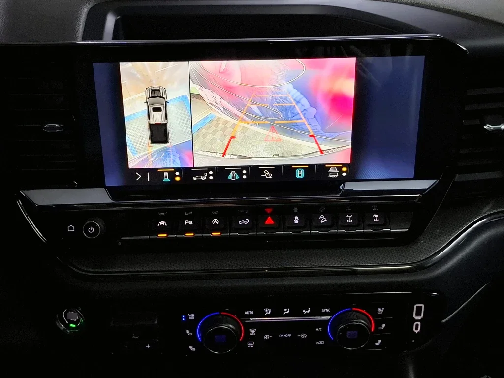 Chevrolet Silverado Silverado Cc Zr2 6.2l At 4wd N2 Onstar año 2023