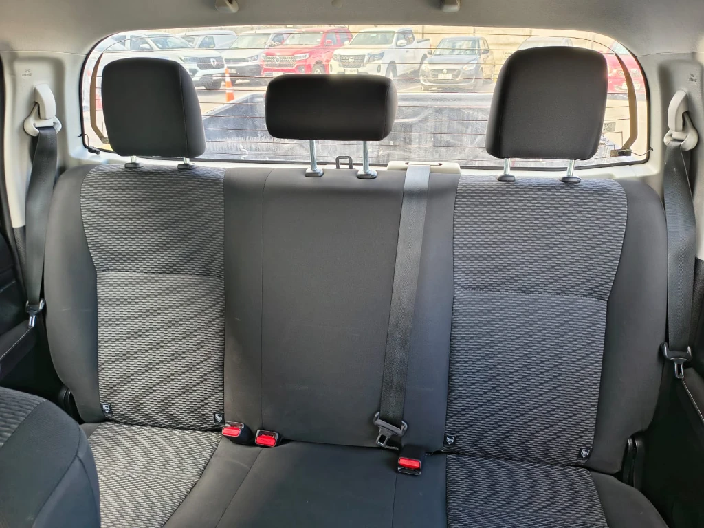 Toyota Hilux Dc 4x4 2.4 D Dx Mt año 2024
