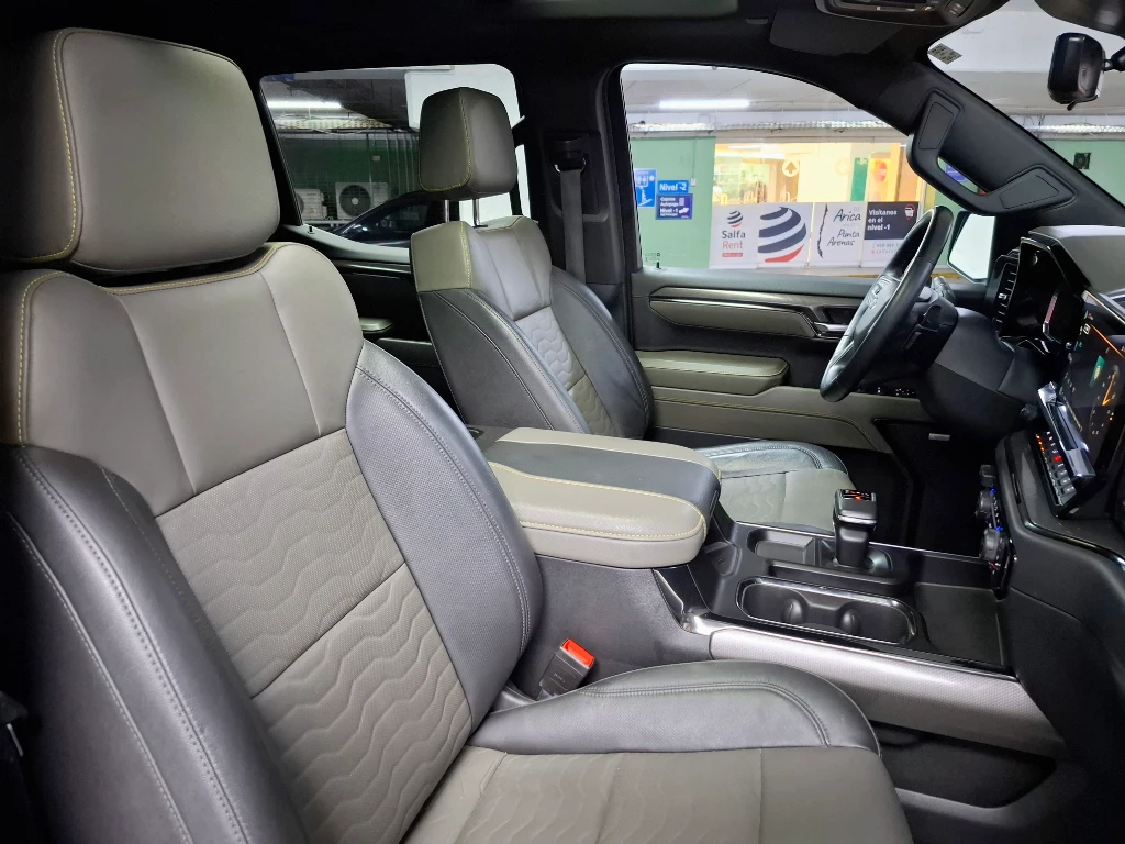 Chevrolet Silverado Silverado Cc Zr2 6.2l At 4wd N2 Onstar año 2023