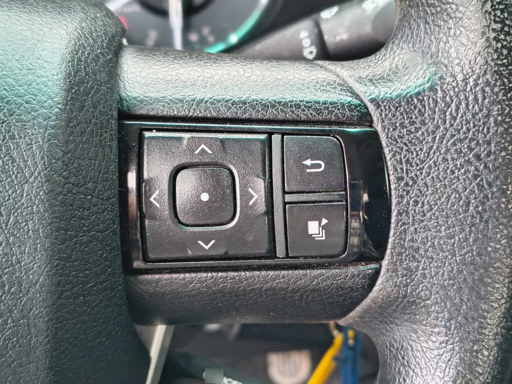 Toyota Hilux Dc 4x4 2.4 D Dx Mt año 2024
