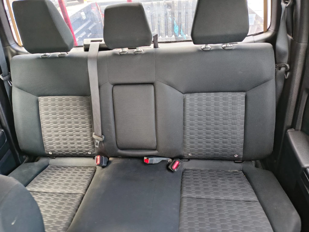 Mitsubishi L200 Katana D/c 2.4 Tdi Mt Xrt 4x4 año 2024