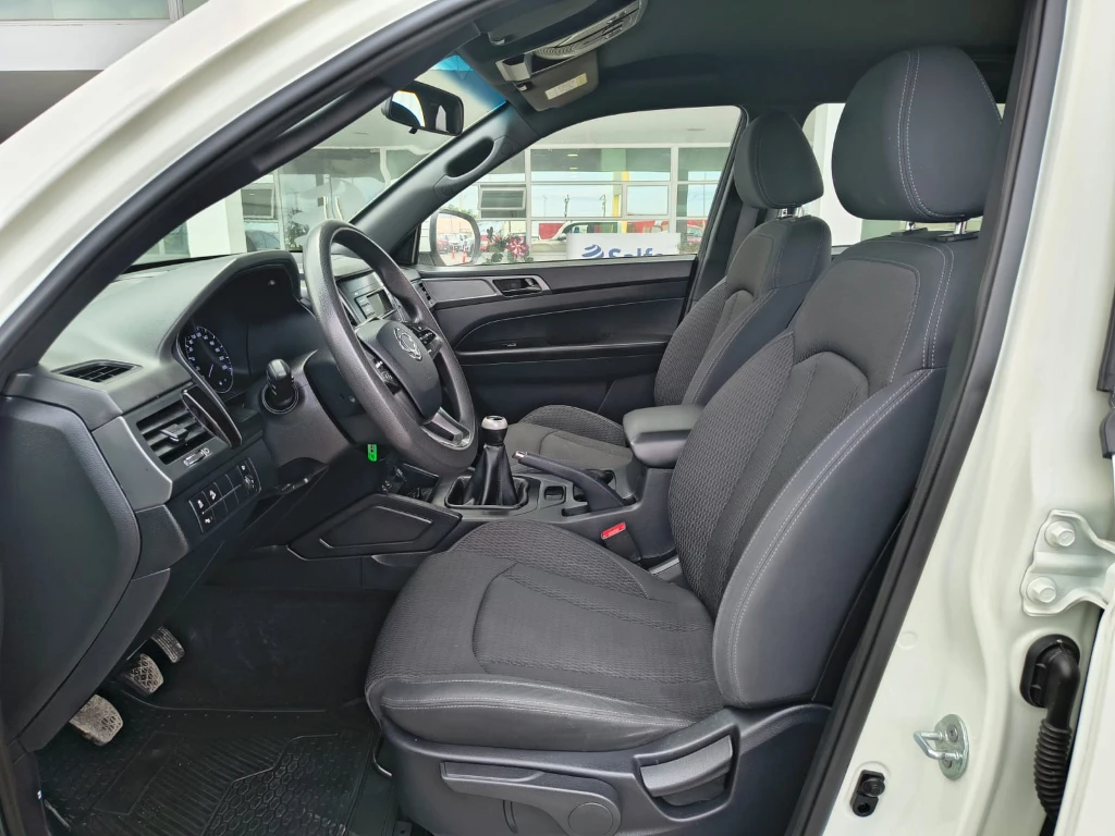 Ssangyong Grand Musso 2.2 4x2 Mt Full-Ql612 año 2023