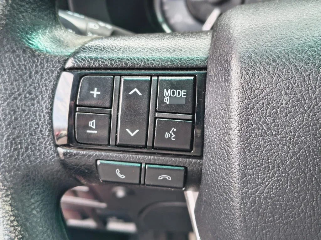 Toyota Hilux Dc 4x4 2.4 D Dx Mt año 2024
