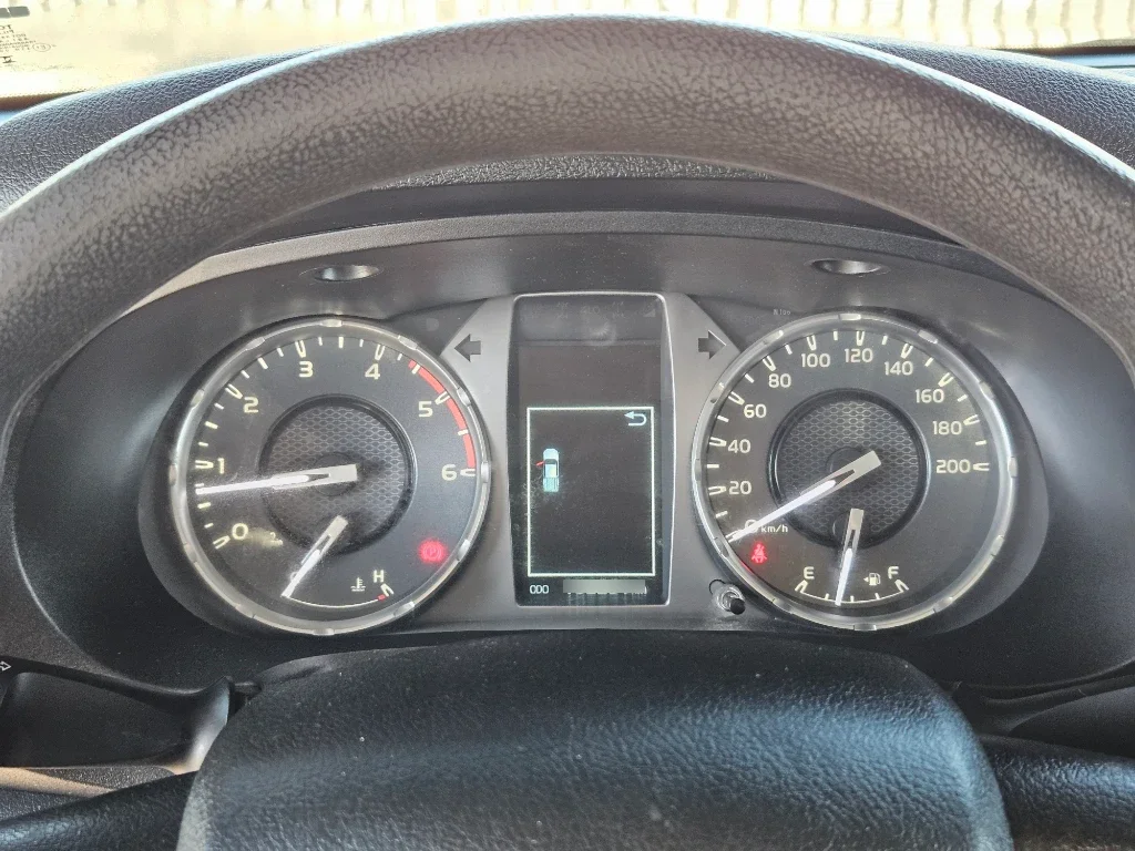 Toyota Hilux Hilux Dc 4x4 2.4 D Dx Mt año 2024