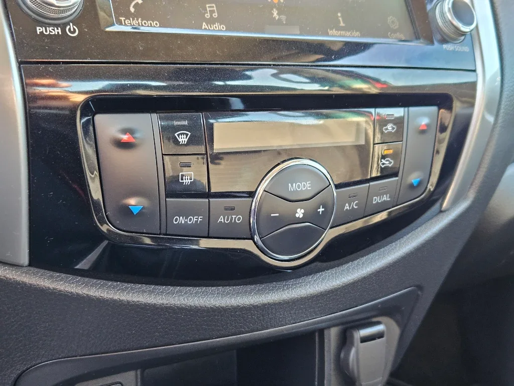 Nissan Navara Navara Dc 4x2 2.3tdi Xe año 2023