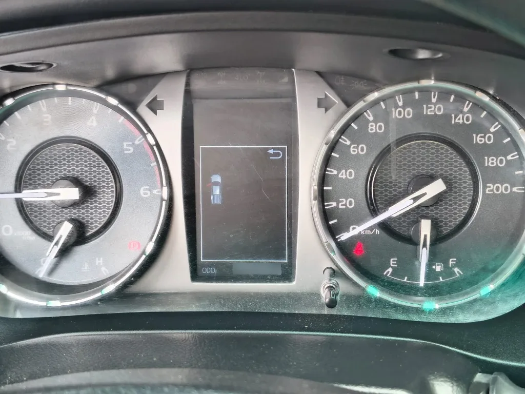 Toyota Hilux Dc 4x4 2.4 D Dx Mt año 2024
