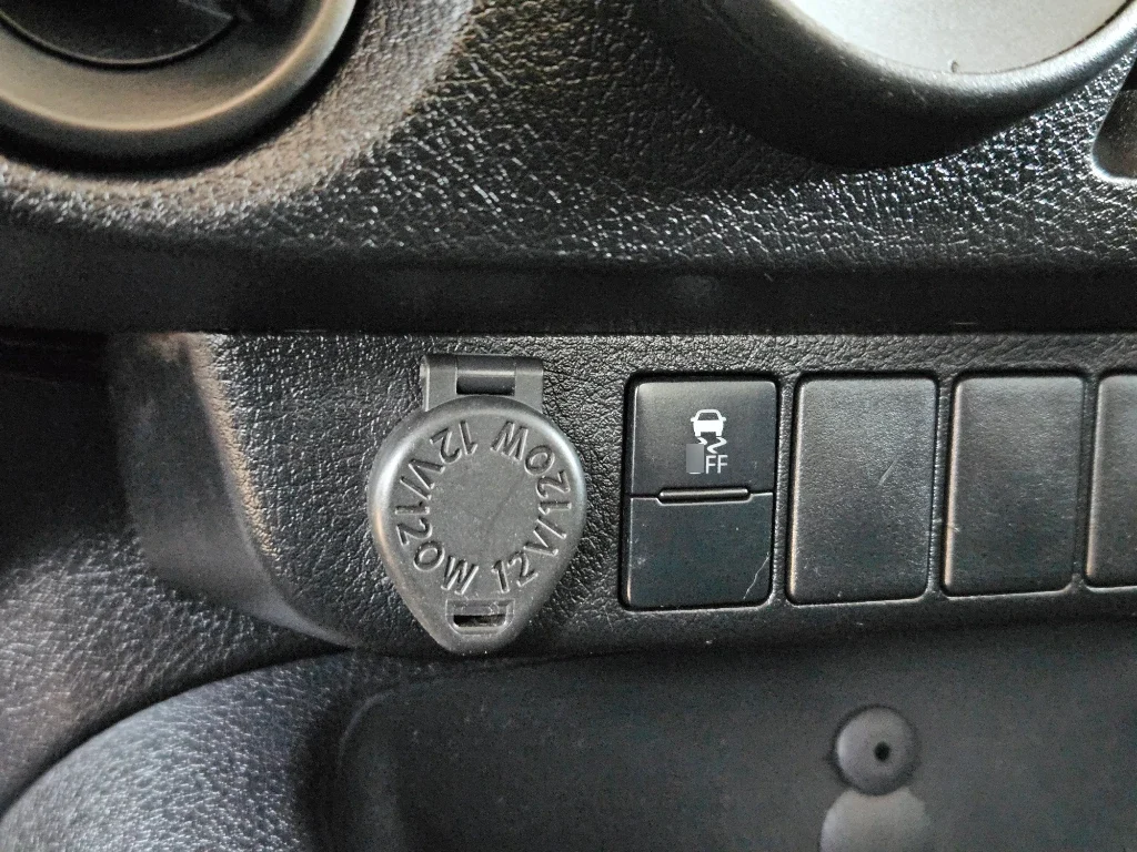 Toyota Hilux Hilux Dc 4x4 2.4 D Dx Mt año 2024
