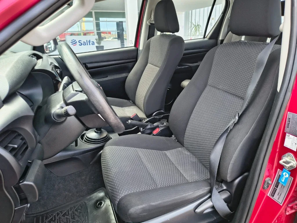 Toyota Hilux Hilux Dx Tss 4x4 Mt año 2024
