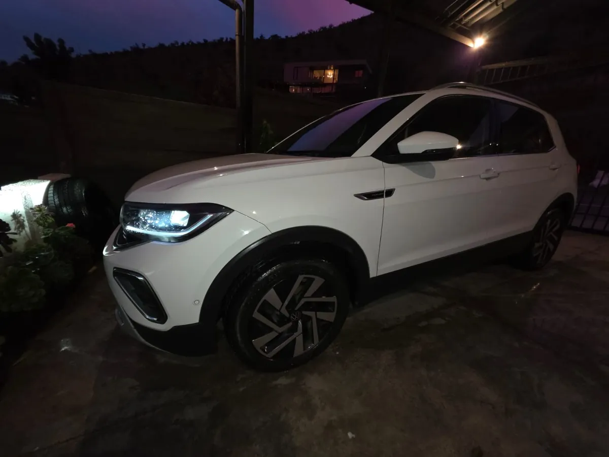 VOLKSWAGEN T-CROSS 1.0 Tsi Highline At año 2025