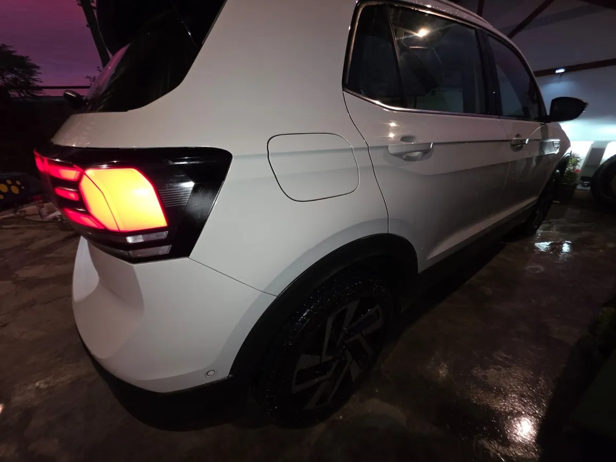 VOLKSWAGEN T-CROSS 1.0 Tsi Highline At año 2025