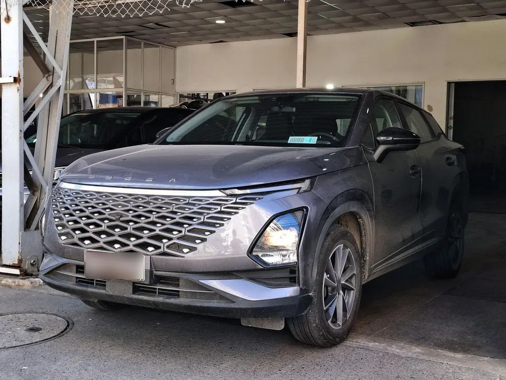 Omoda C5 1.5 Urban 4x2 Cvt At 5p año 2025