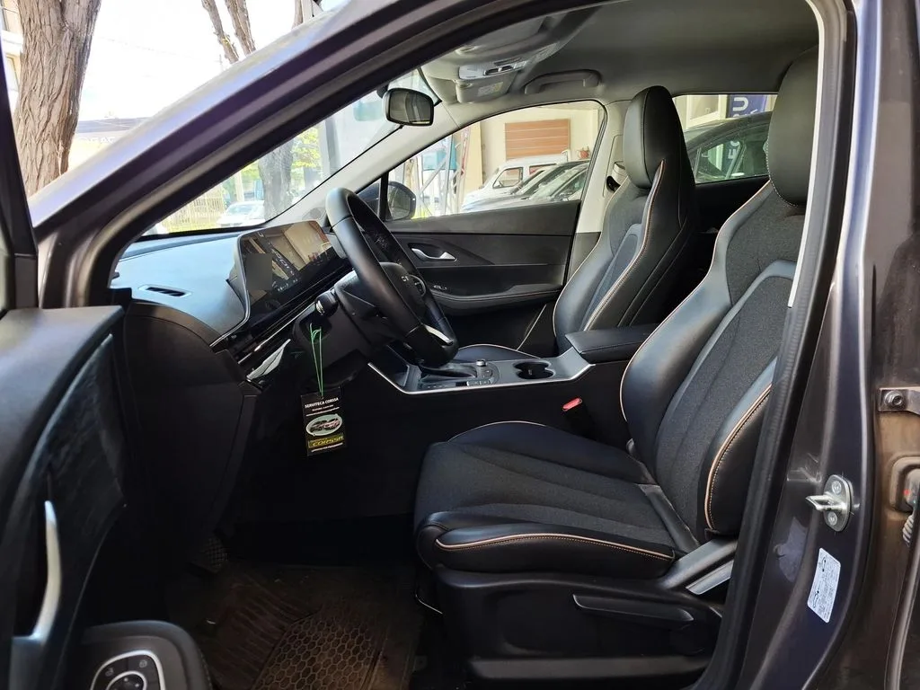 Omoda C5 1.5 Urban 4x2 Cvt At 5p año 2025