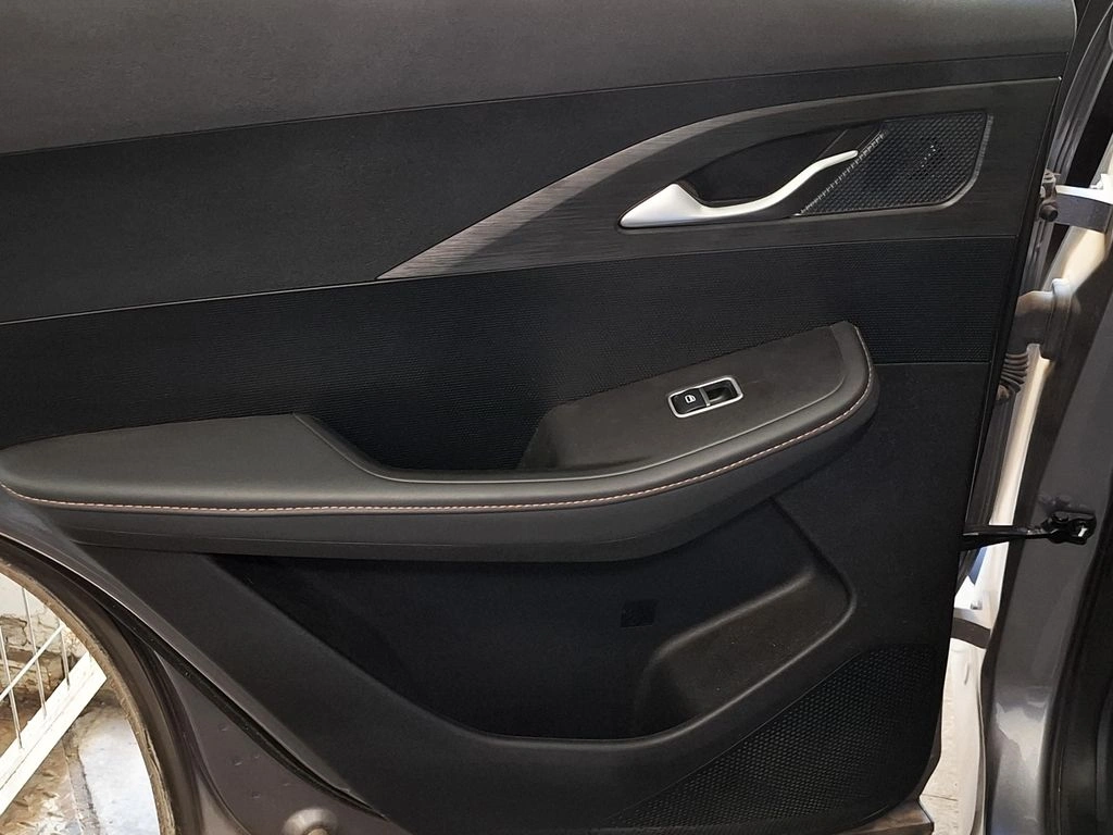 Omoda C5 1.5 Urban 4x2 Cvt At 5p año 2025
