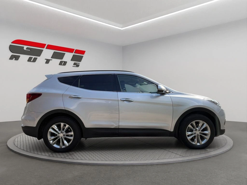 Hyundai Santa Fe 2.2 Gls Crdi Diesel 4wd Dm At 5p año 2018