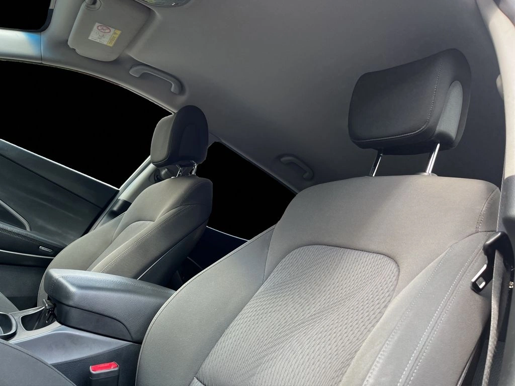 Hyundai Santa Fe 2.2 Gls Crdi Diesel 4wd Dm At 5p año 2018